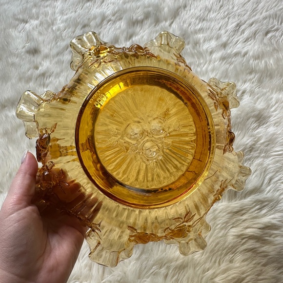 Vintage Amber Art Glass Basket Thumbprint Ruffled Edge Fenton Dish - Picture 4 of 8